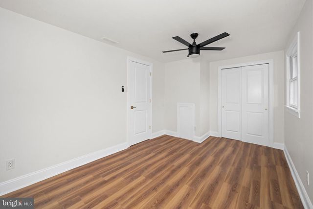 12 DUNSINANE DR, New Castle, DE 19720