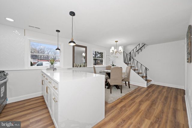 12 DUNSINANE DR, New Castle, DE 19720