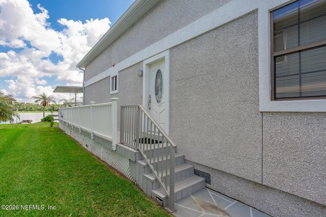 200 SPORTSMAN Drive, Welaka, FL 32193