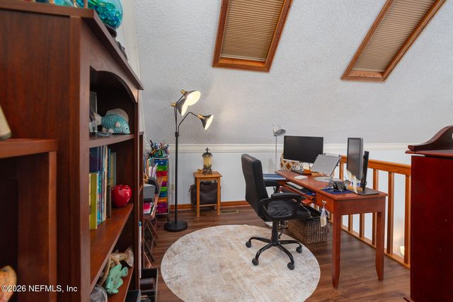200 SPORTSMAN Drive, Welaka, FL 32193