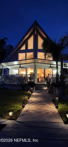 200 SPORTSMAN Drive, Welaka, FL 32193