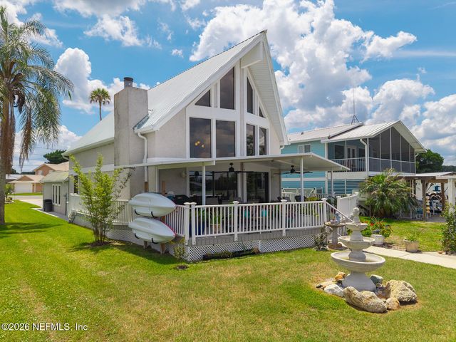 200 SPORTSMAN Drive, Welaka, FL 32193