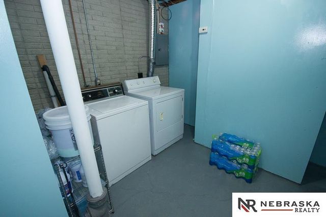 2808 NW 7th Street, Lincoln, NE 68521