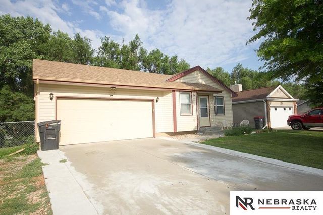2808 NW 7th Street, Lincoln, NE 68521
