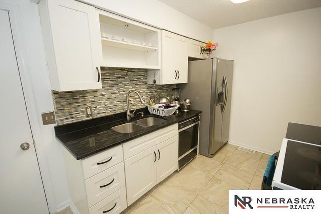 2808 NW 7th Street, Lincoln, NE 68521