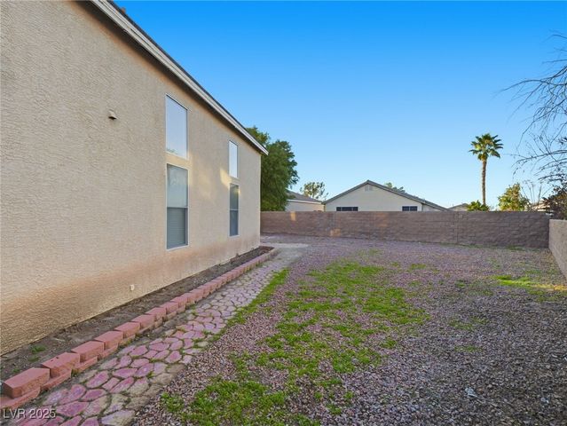 2402 Stansbury Court, Henderson, NV 89052