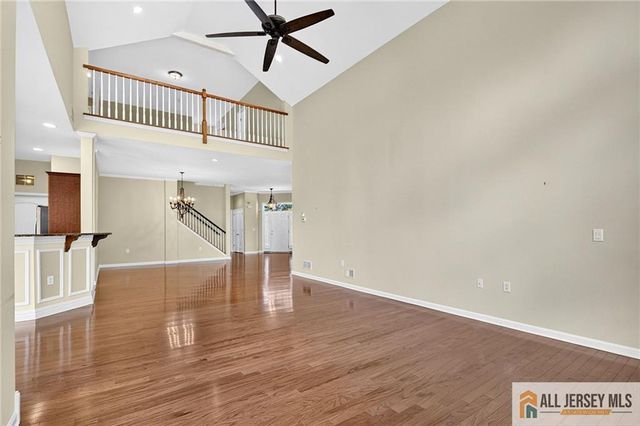 15 Monarch Road, Monroe, NJ 08831