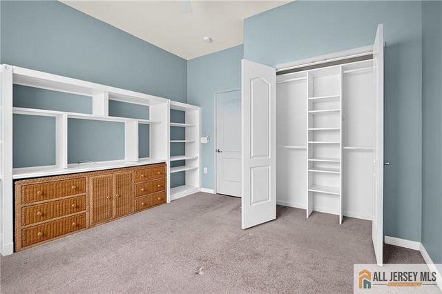 15 Monarch Road, Monroe, NJ 08831