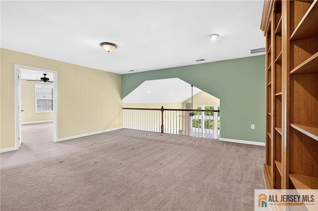 15 Monarch Road, Monroe, NJ 08831