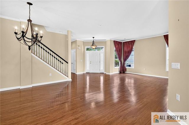 15 Monarch Road, Monroe, NJ 08831