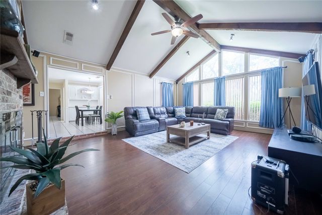 919 Green Hills Road, Duncanville, TX 75137