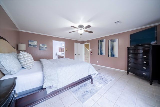 919 Green Hills Road, Duncanville, TX 75137