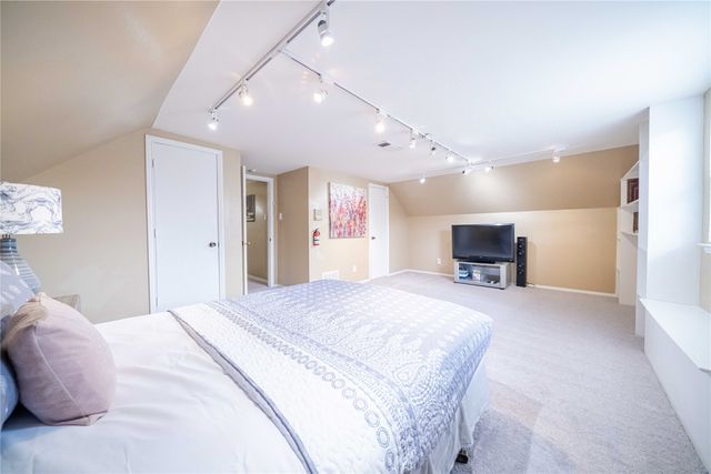 919 Green Hills Road, Duncanville, TX 75137