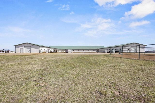 4909 County Road K, Oshkosh, WI 54904