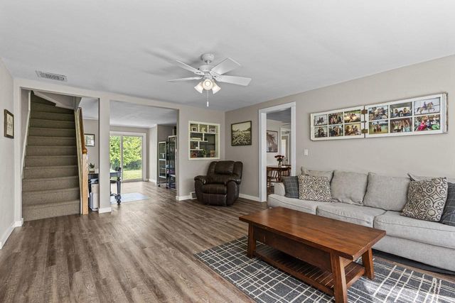 4909 County Road K, Oshkosh, WI 54904