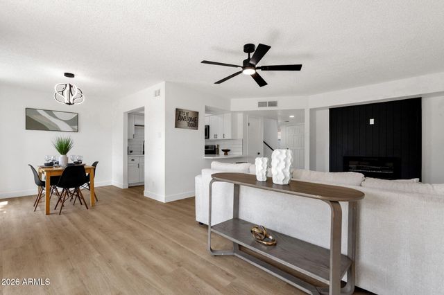 2232 W LINDNER Avenue 29, Mesa, AZ 85202