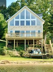 727 Treasure Island Drive, Texas Twp, MI 49071