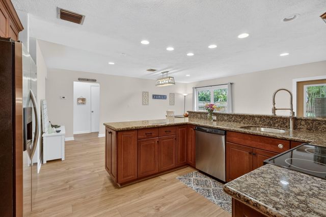 784 Wisper Bay Drive, Palm City, FL 34990