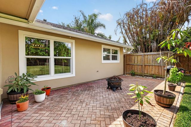 784 Wisper Bay Drive, Palm City, FL 34990