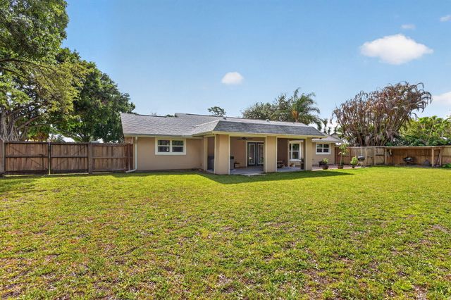 784 Wisper Bay Drive, Palm City, FL 34990