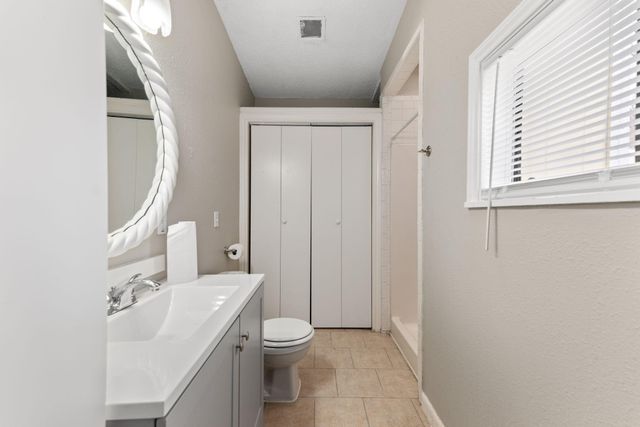 5311 Gano Street, Houston, TX 77009