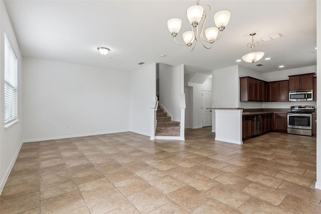 Image 6 of property listing at 6558 S GOLDENROD ROAD 78B, Orlando, FL 32822