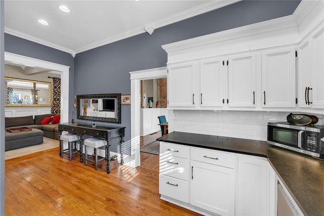 501 N Walnut Avenue, Fayetteville, AR 72701