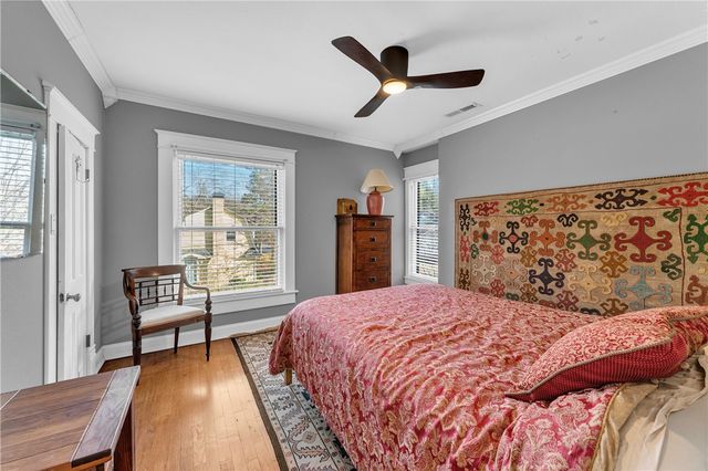 501 N Walnut Avenue, Fayetteville, AR 72701