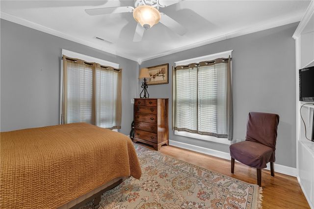 501 N Walnut Avenue, Fayetteville, AR 72701