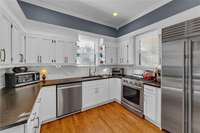 501 N Walnut Avenue, Fayetteville, AR 72701