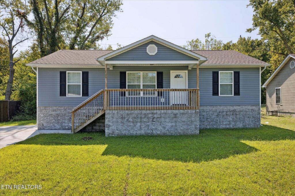 2524 Fair Drive, Knoxville, TN 37918