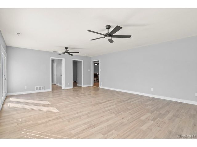 940 Vaughn St, Aurora, CO 80011