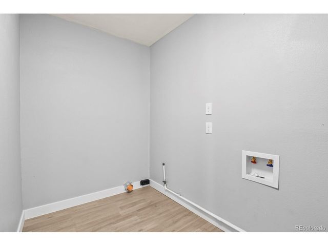 940 Vaughn St, Aurora, CO 80011