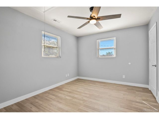 940 Vaughn St, Aurora, CO 80011