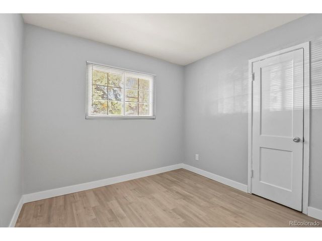 940 Vaughn St, Aurora, CO 80011