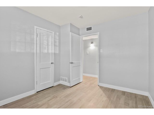 940 Vaughn St, Aurora, CO 80011