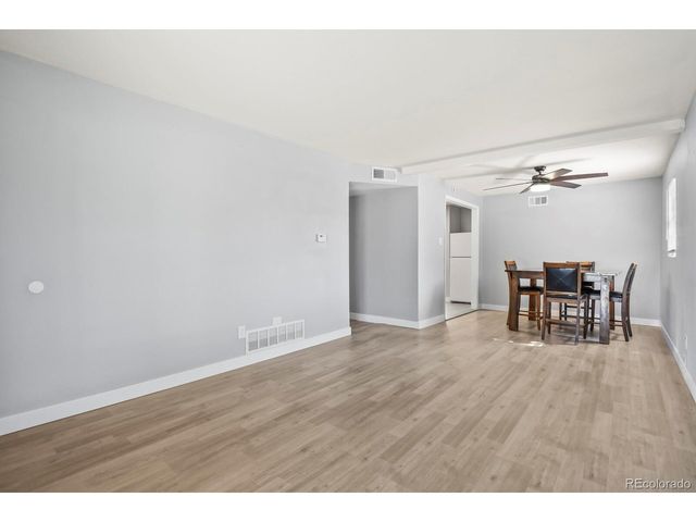 940 Vaughn St, Aurora, CO 80011