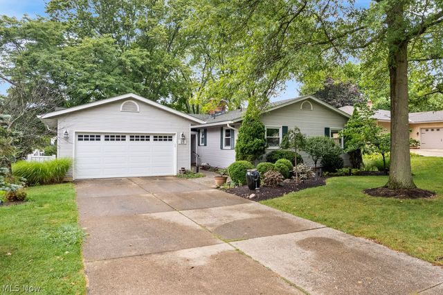 25 Squires Court, Medina, OH 44256