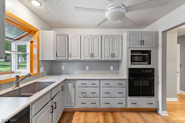 25 Squires Court, Medina, OH 44256