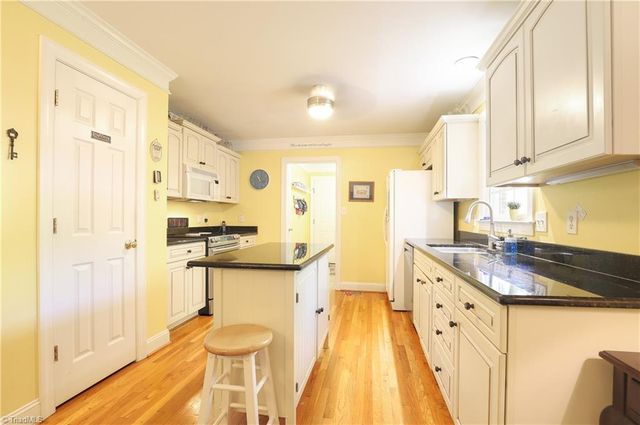 1631 Berry Lane, Pleasant Garden, NC 27313