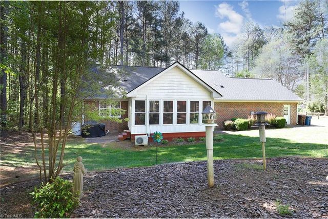 1631 Berry Lane, Pleasant Garden, NC 27313