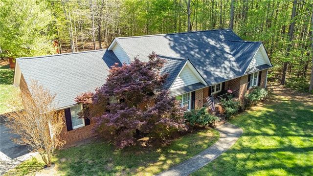 1631 Berry Lane, Pleasant Garden, NC 27313