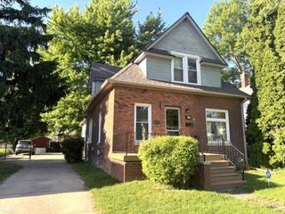 98 Gallup Street, Mount Clemens, MI 48043