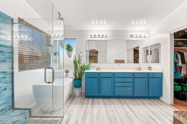3001 W Desert Glory Drive, Tucson, AZ 85745