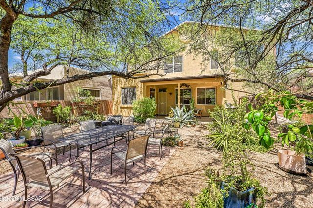 3001 W Desert Glory Drive, Tucson, AZ 85745