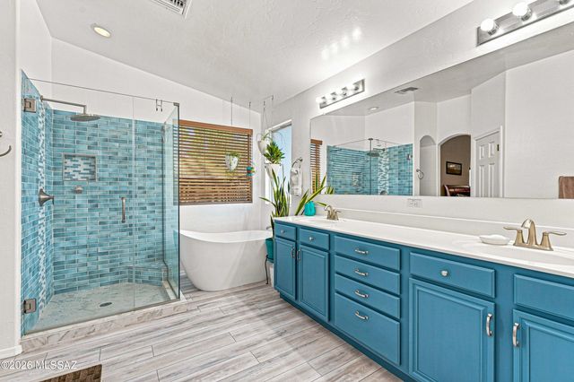 3001 W Desert Glory Drive, Tucson, AZ 85745