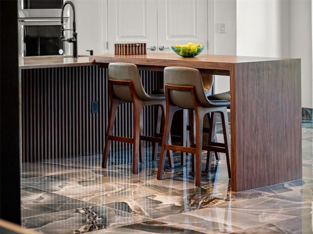 9225 HANGING VINE COURT, Orlando, FL 32836