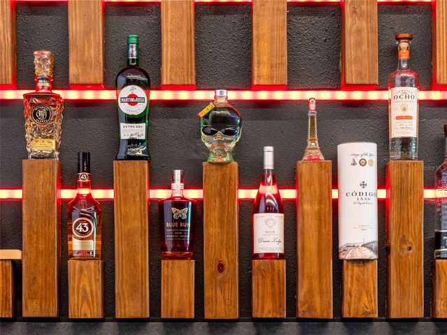 9225 HANGING VINE COURT, Orlando, FL 32836