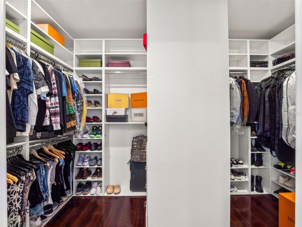 Image 24 of property listing at 9225 HANGING VINE COURT, Orlando, FL 32836