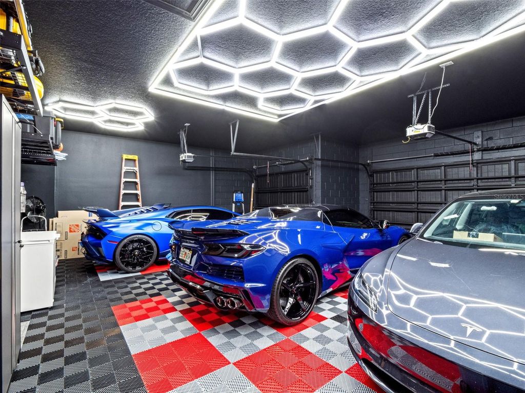 Image 39 of property listing at 9225 HANGING VINE COURT, Orlando, FL 32836